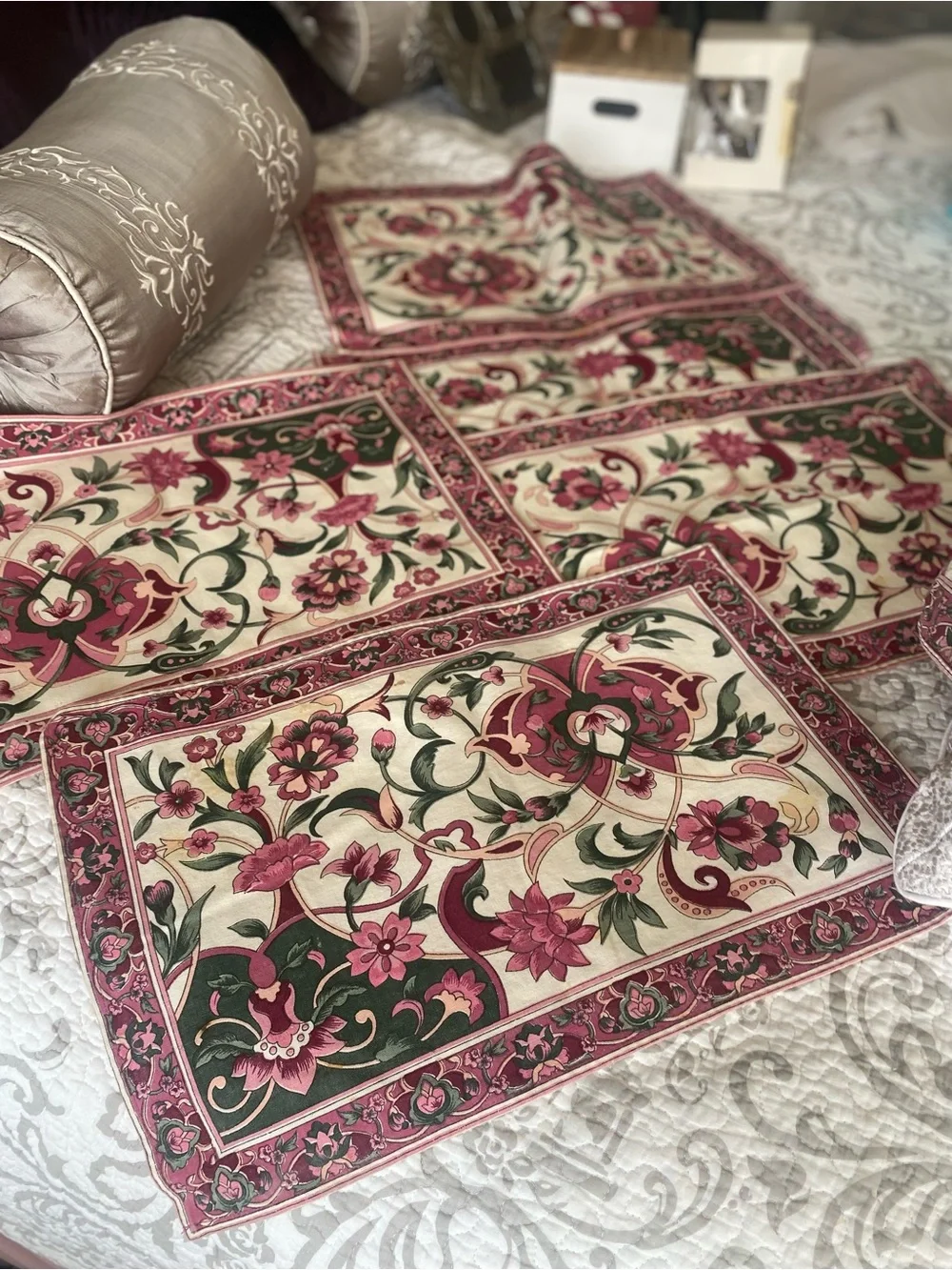 April Cornell Pink and Green Floral Cotton Placemat vintage pattern